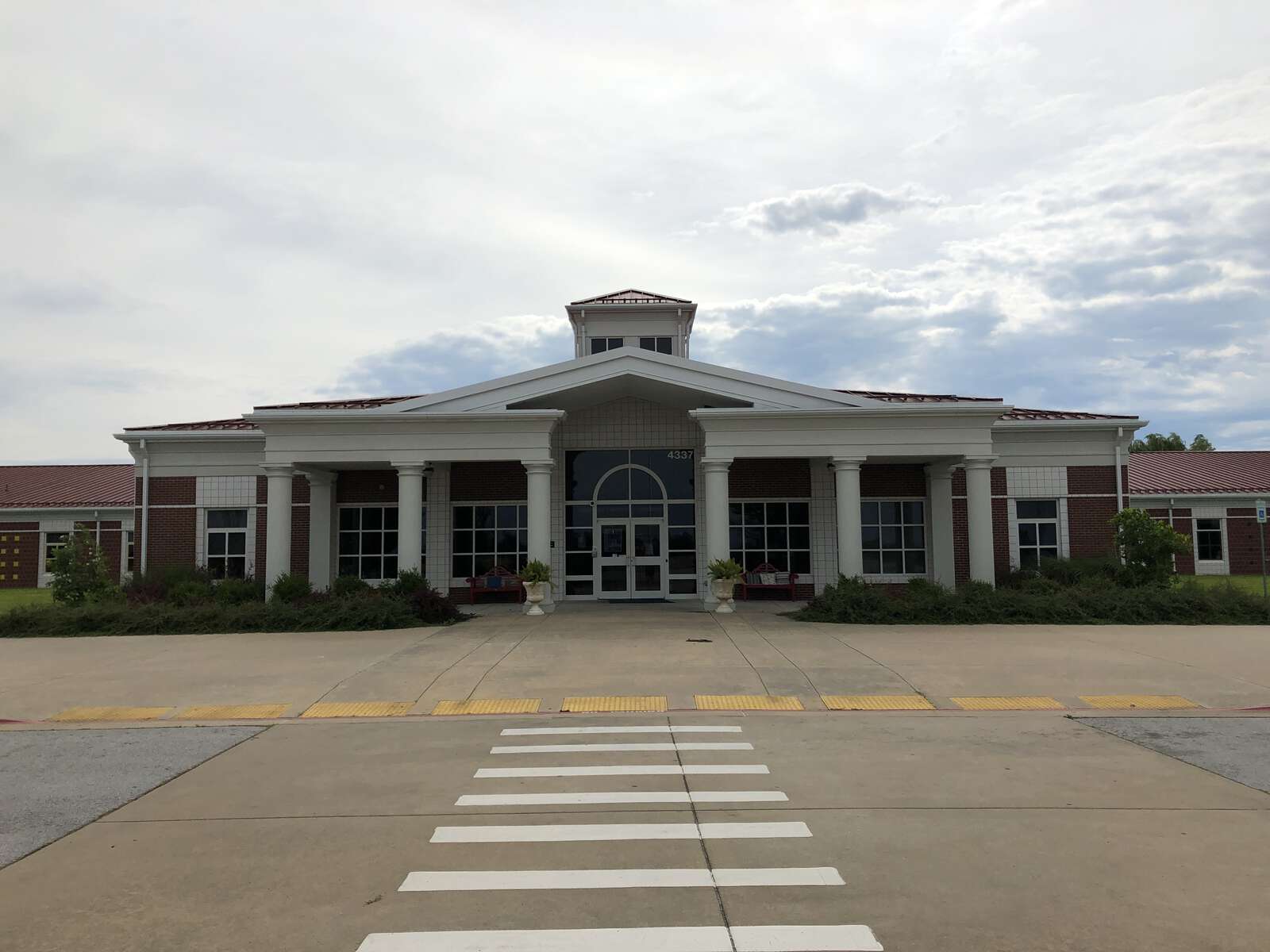 Shaw Elementary School in Springdale Arkansas Hero Image