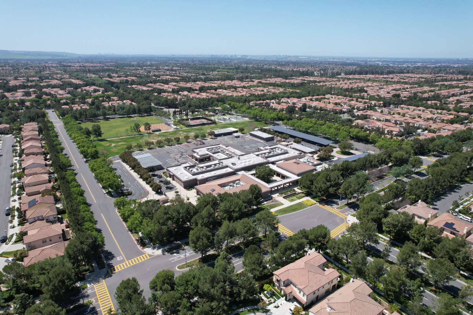 Stonegate Elementary School in Irvine California Hero Image