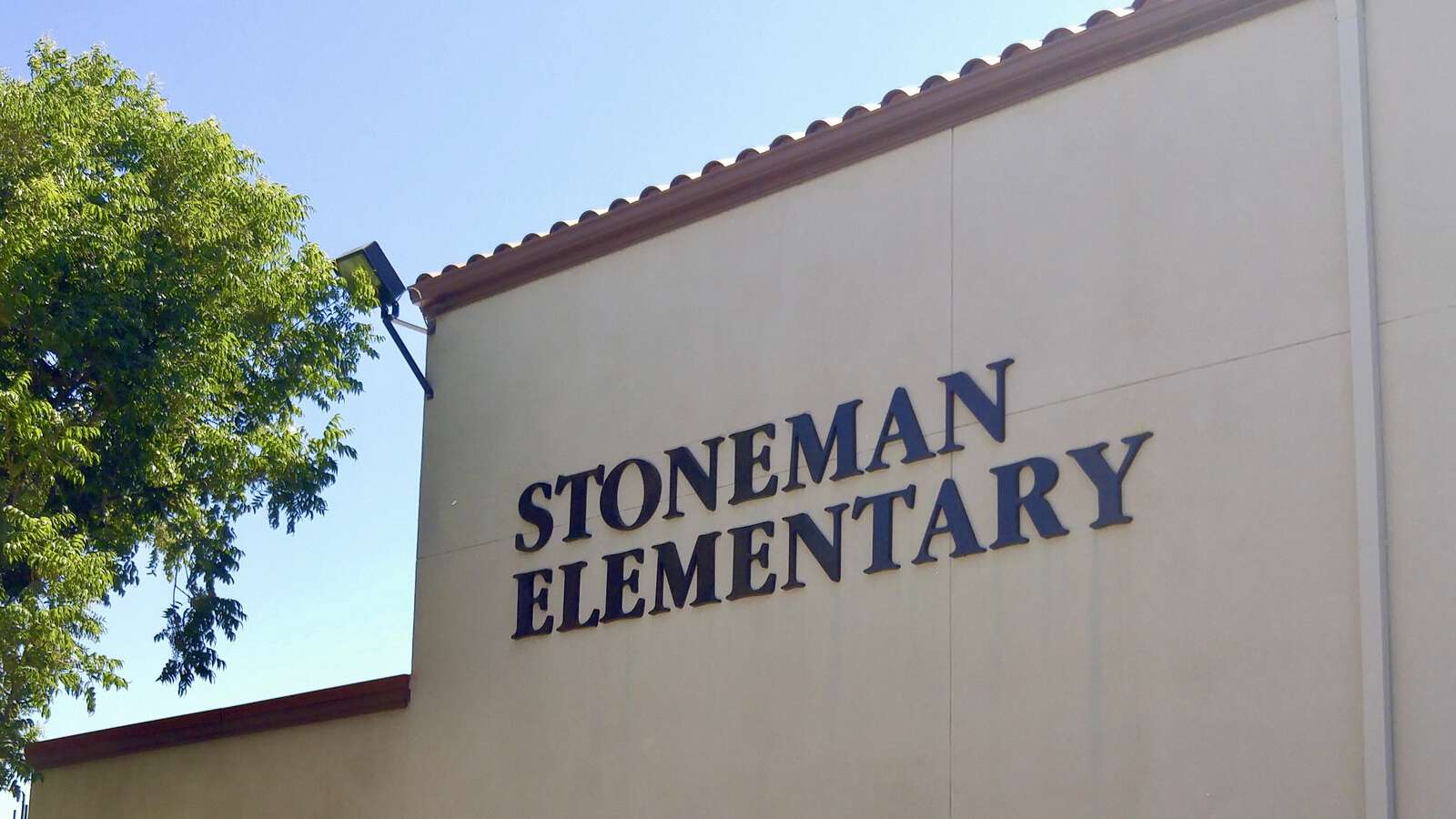 Stoneman Elementary School in Pittsburg California Hero Image