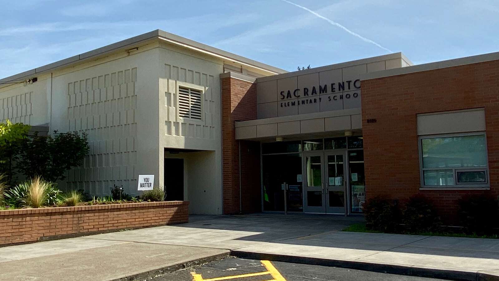 Sacramento Elementary School in Portland Oregon Hero Image