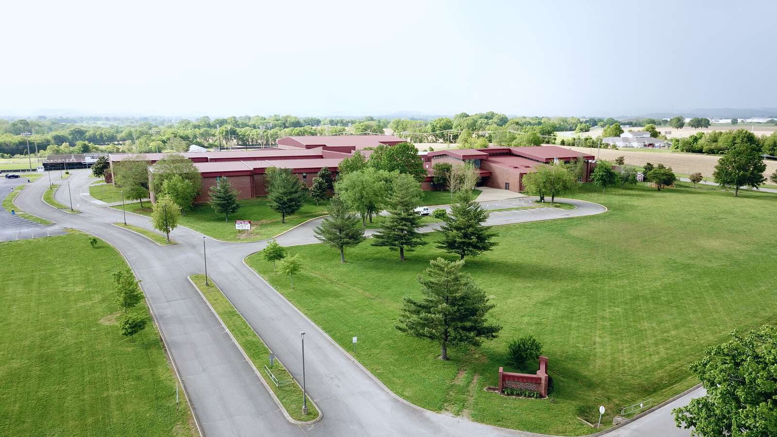 Spring Hill High School in Columbia Tennessee Hero Image