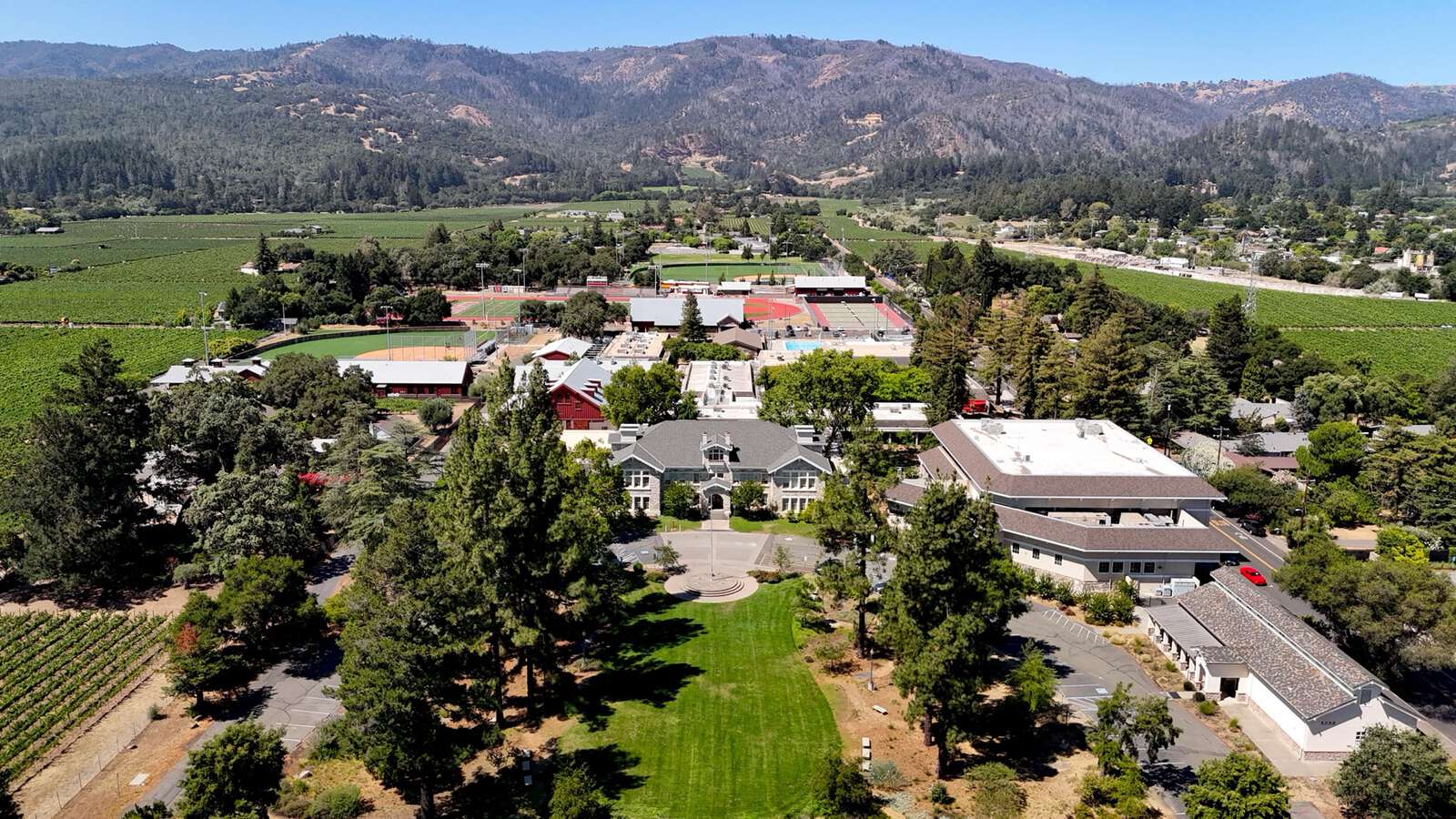St. Helena High School in St. Helena California Hero Image