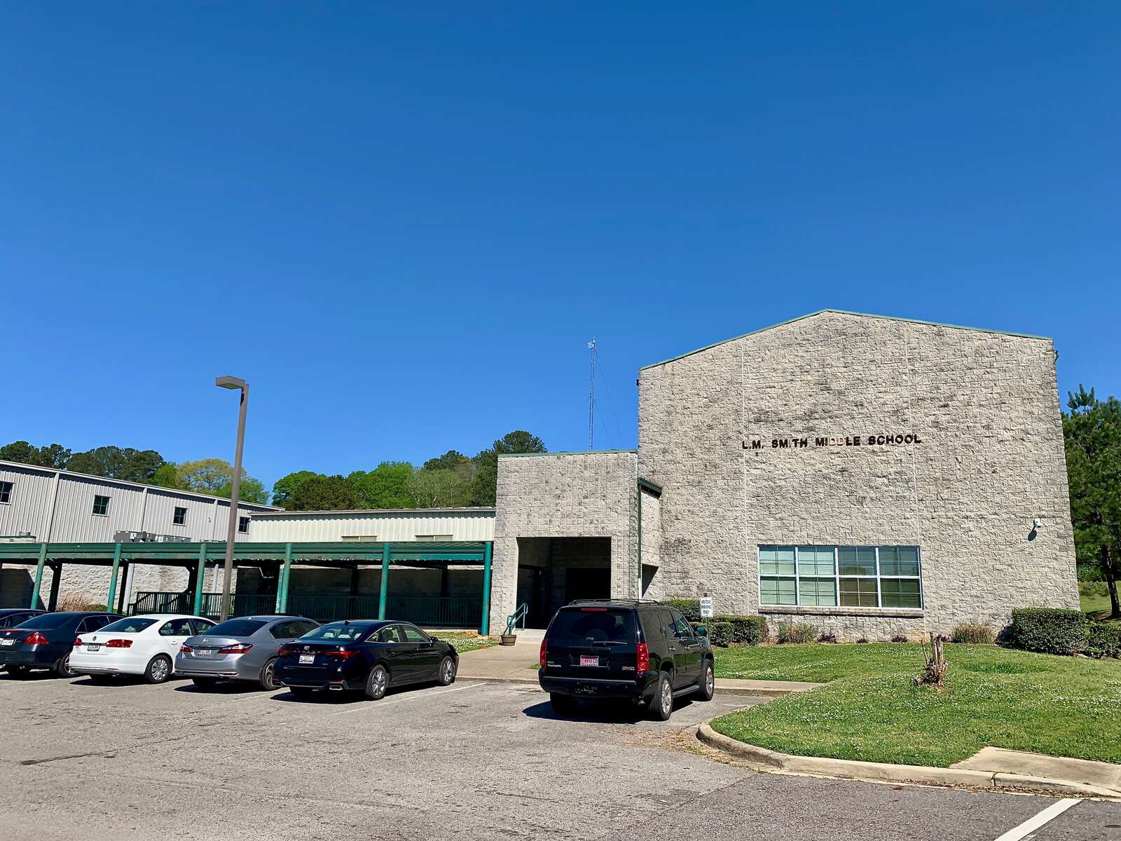 L.M. Smith Middle School in Birmingham Alabama Hero Image