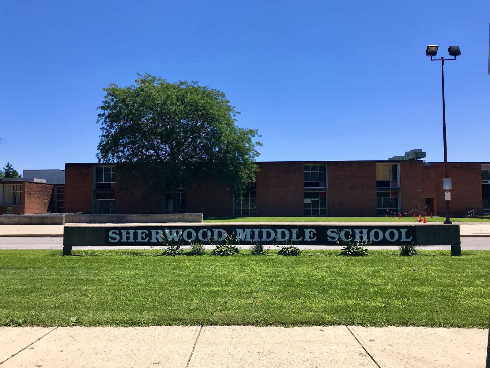 Sherwood Middle School in Columbus Ohio Hero Image