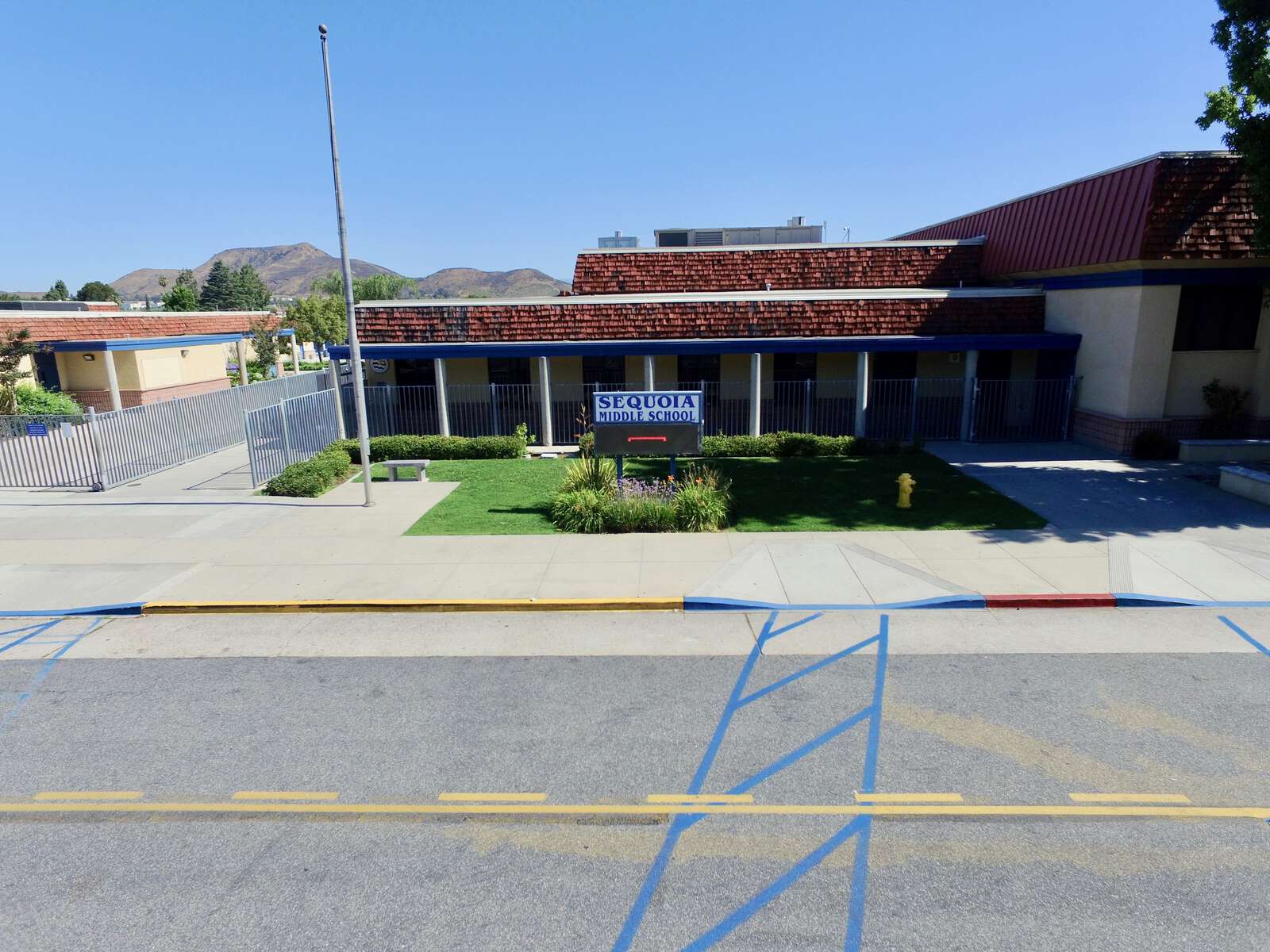 Sequoia Middle School in Thousand Oaks California Hero Image