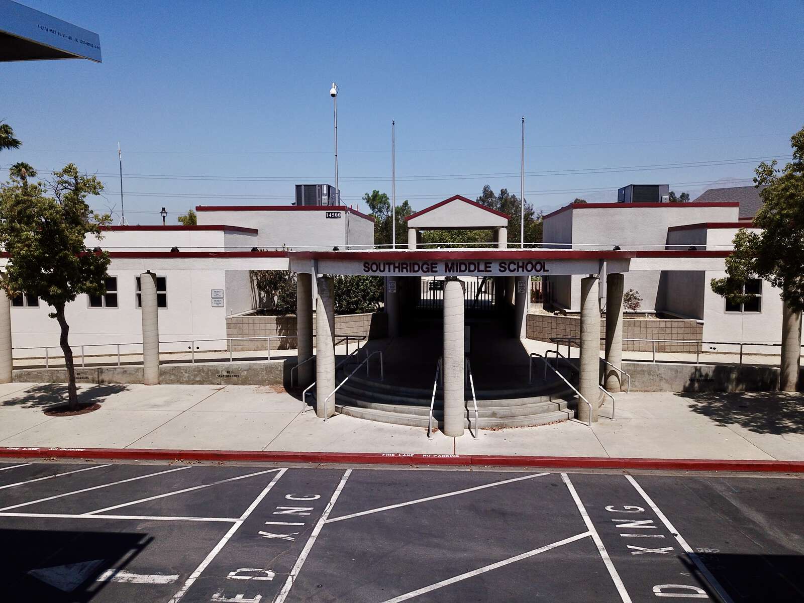 Southridge Middle School in Fontana California Hero Image