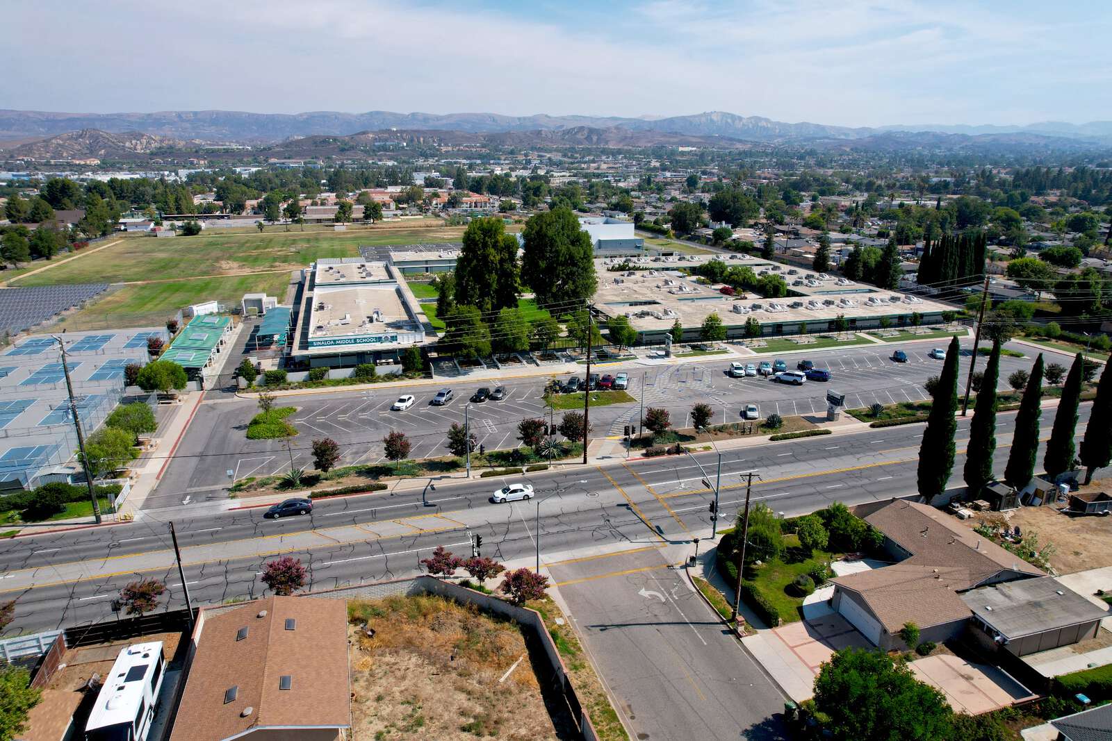 Sinaloa Middle School in Simi Valley California Hero Image