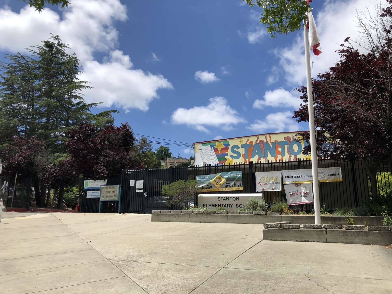 Stanton Elementary School in Castro Valley California Hero Image