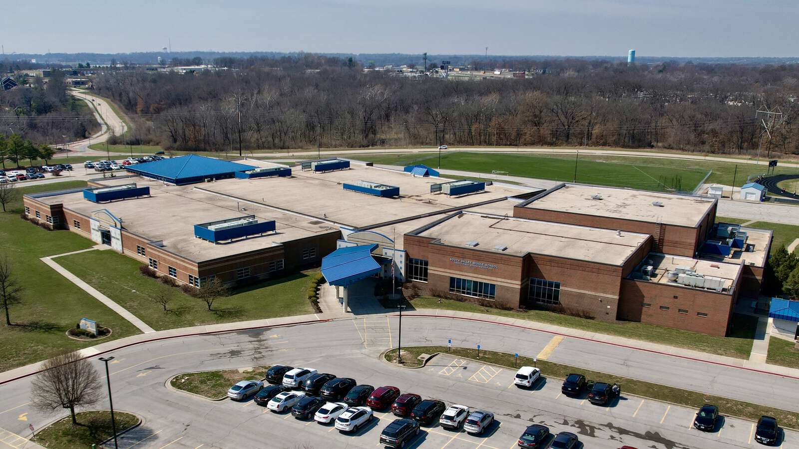 South Valley Middle School in Liberty Missouri Hero Image