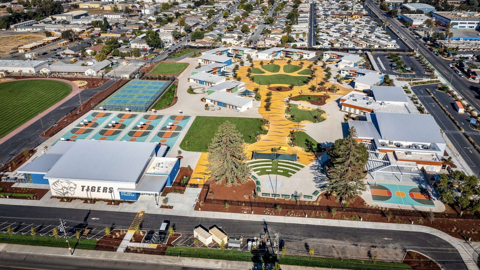 South Valley Middle School in Gilroy California Hero Image