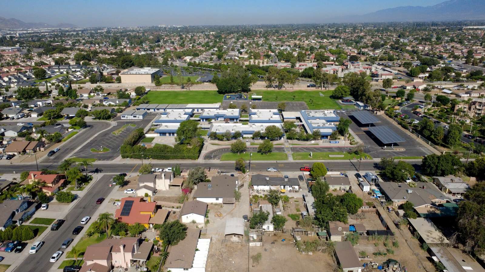 Samuel. W. Simpson Elementary School in Rialto California Hero Image
