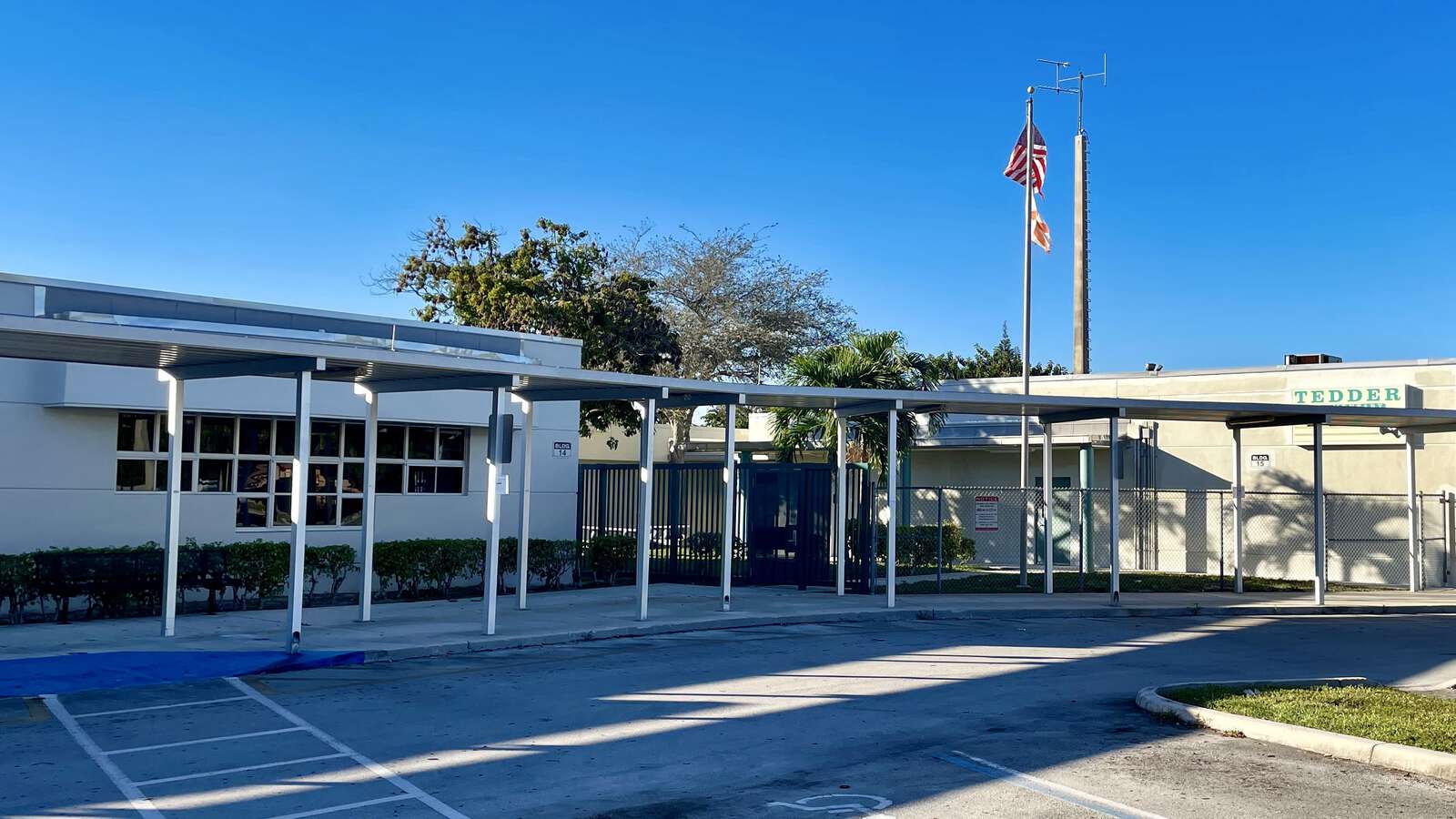 Tedder Elementary School in Pompano Beach Florida Hero Image