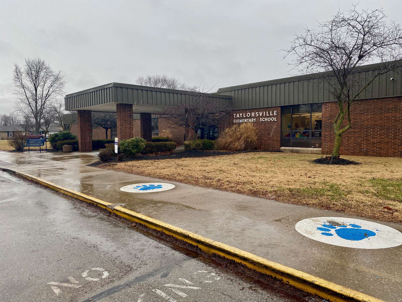 Taylorsville Elementary School in Columbus Indiana Hero Image