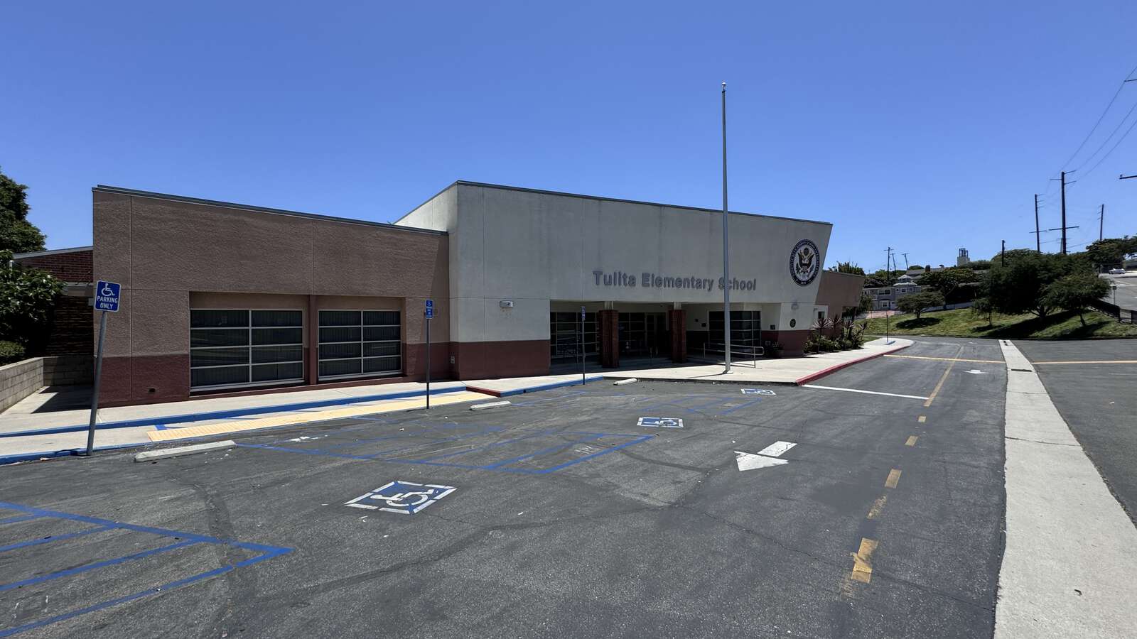 Tulita Elementary School in Redondo Beach California Hero Image