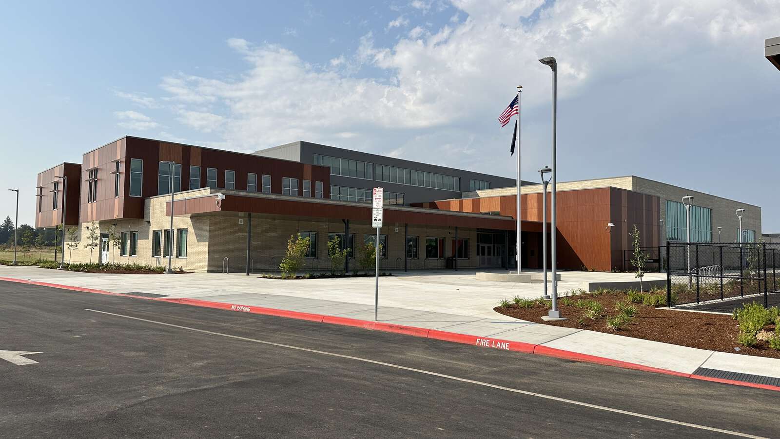 Tamarack Elementary School in Hillsboro Oregon Hero Image