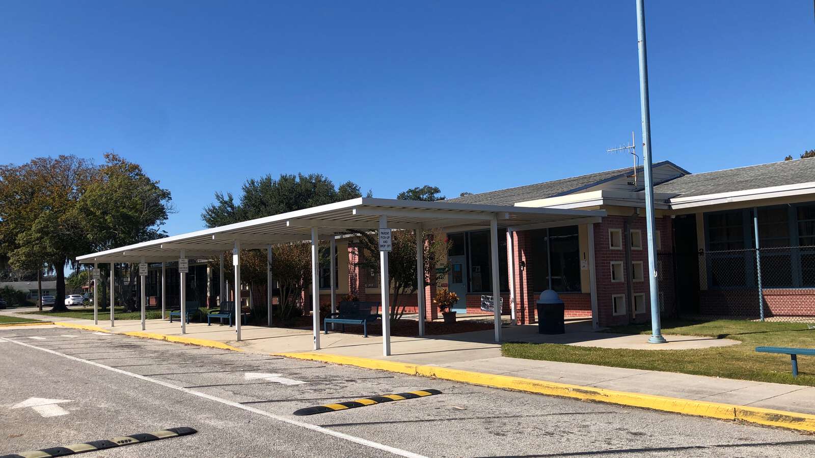 Turie T. Small Elementary School in Daytona Beach Florida Hero Image