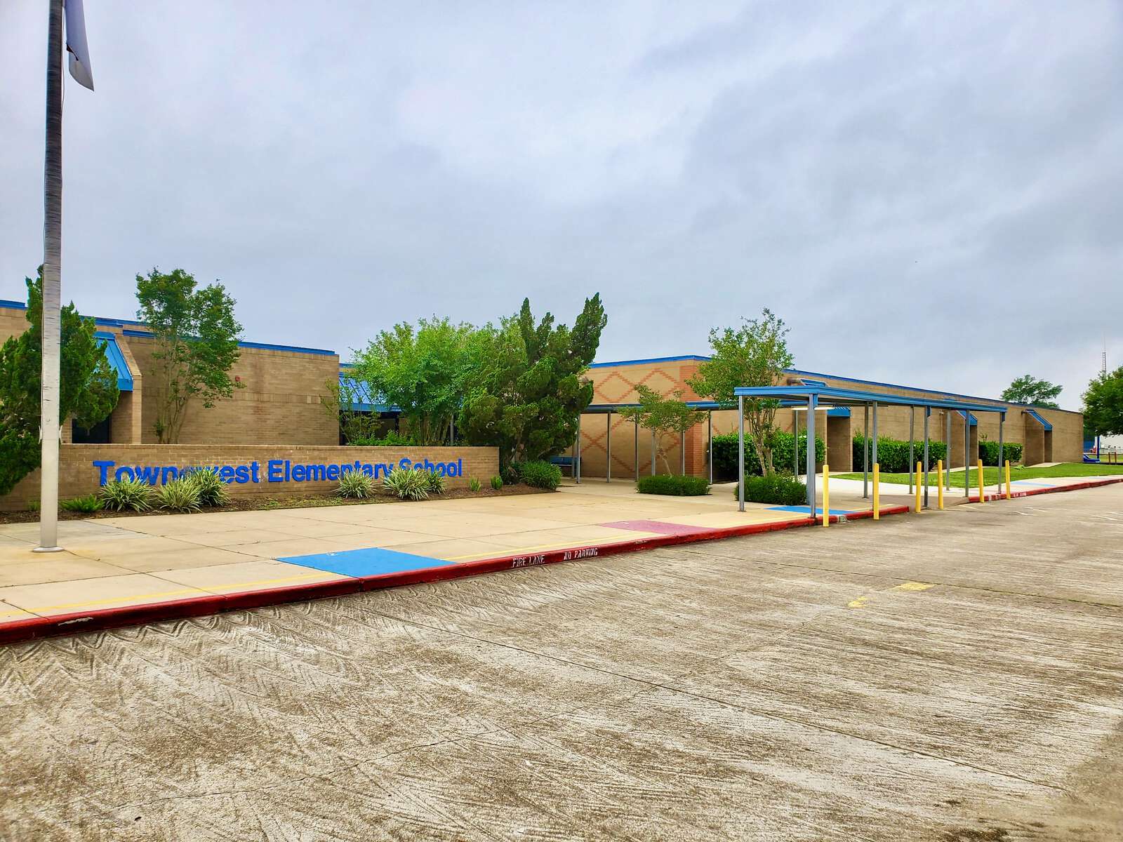 Townewest Elementary School in Sugar Land Texas Hero Image