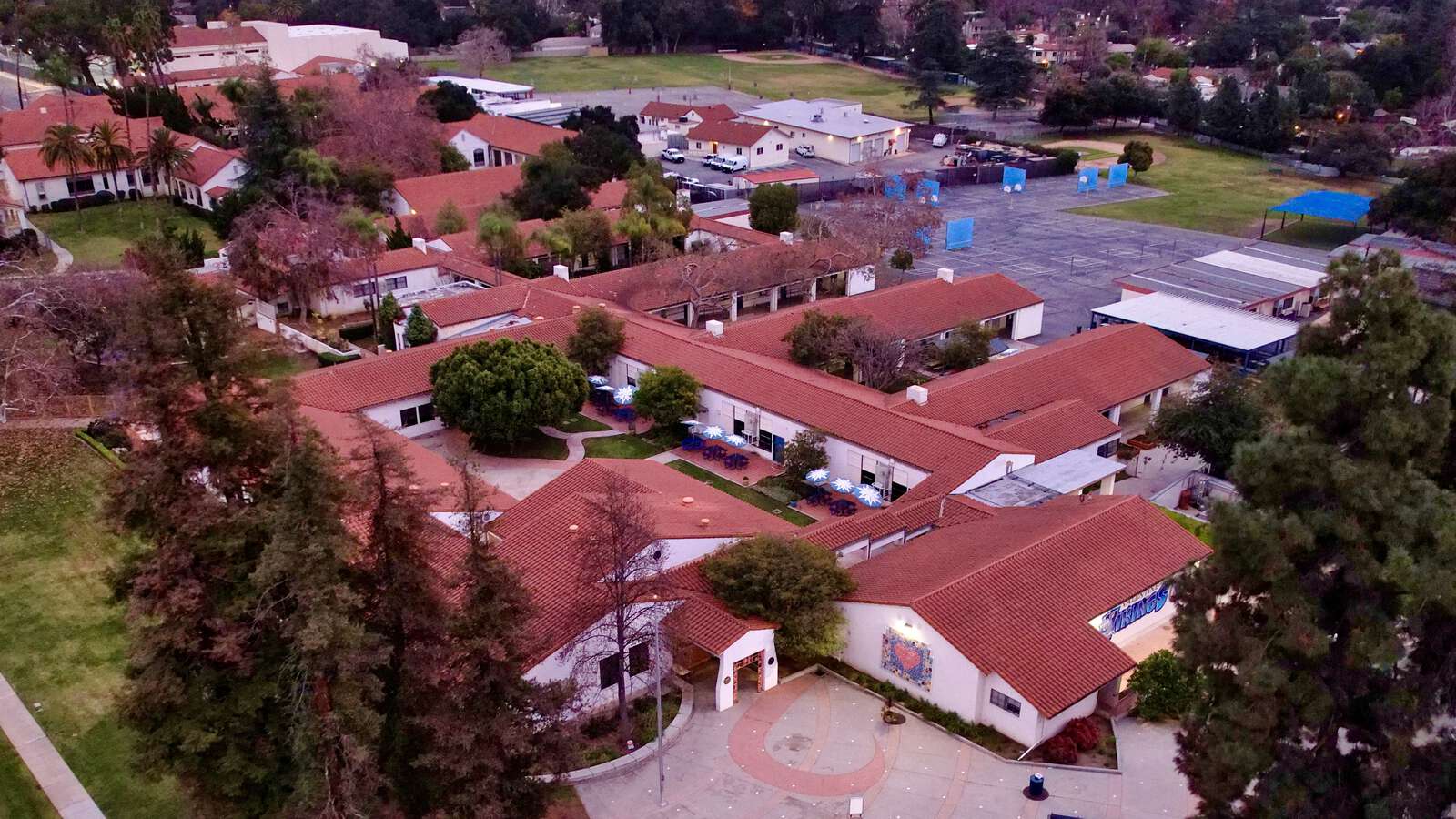 Valentine Elementary School in San Marino California Hero Image