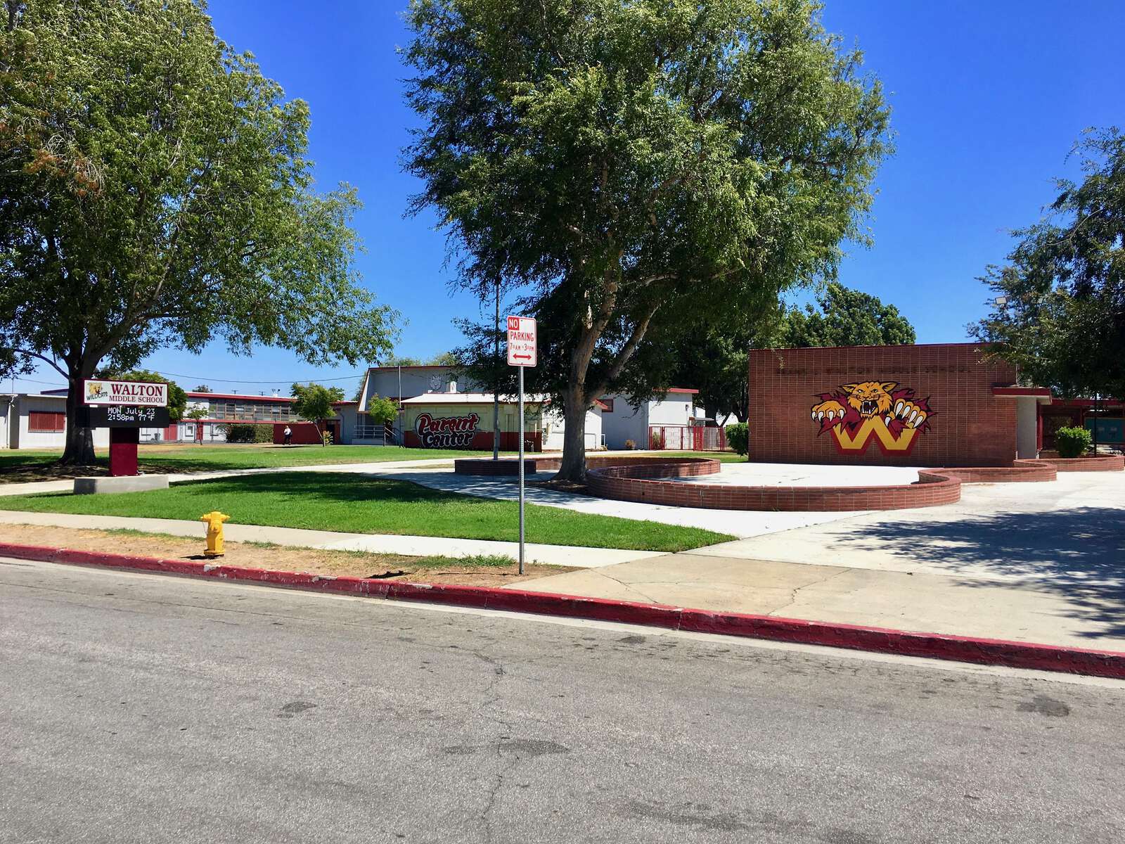 Walton Middle School in Compton California Hero Image