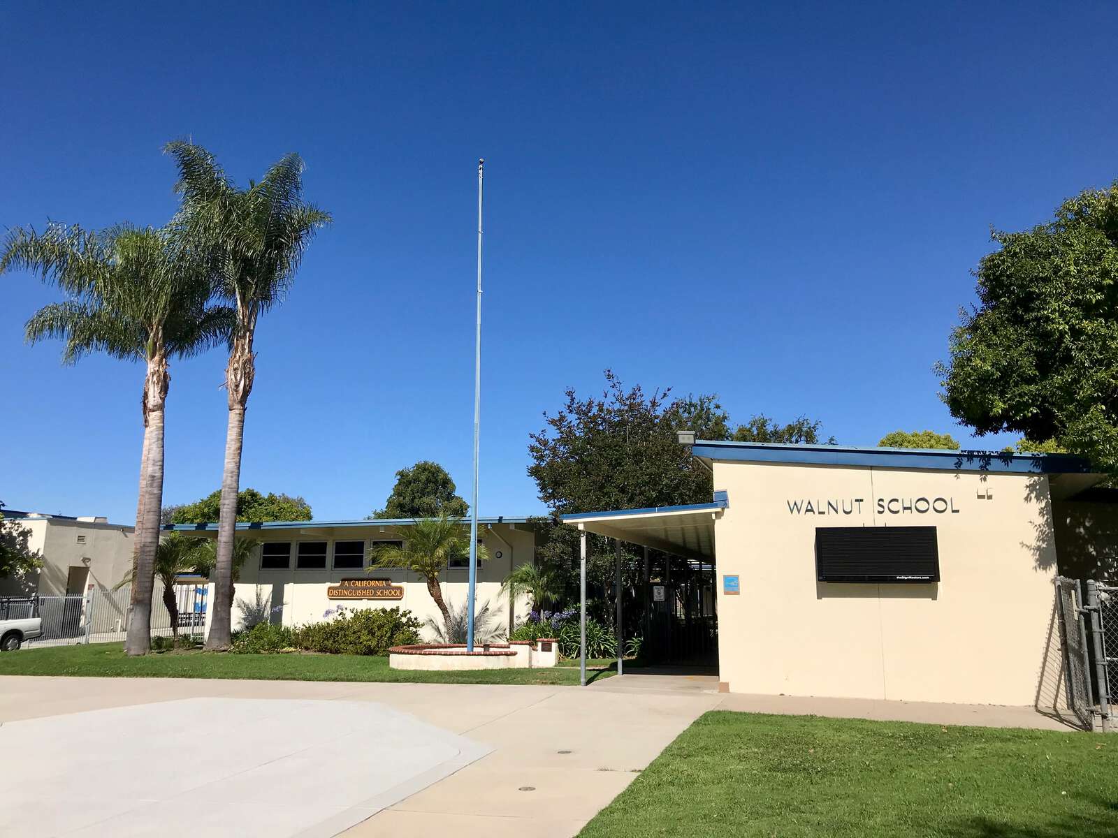 Walnut Elementary School in Newbury Park California Hero Image