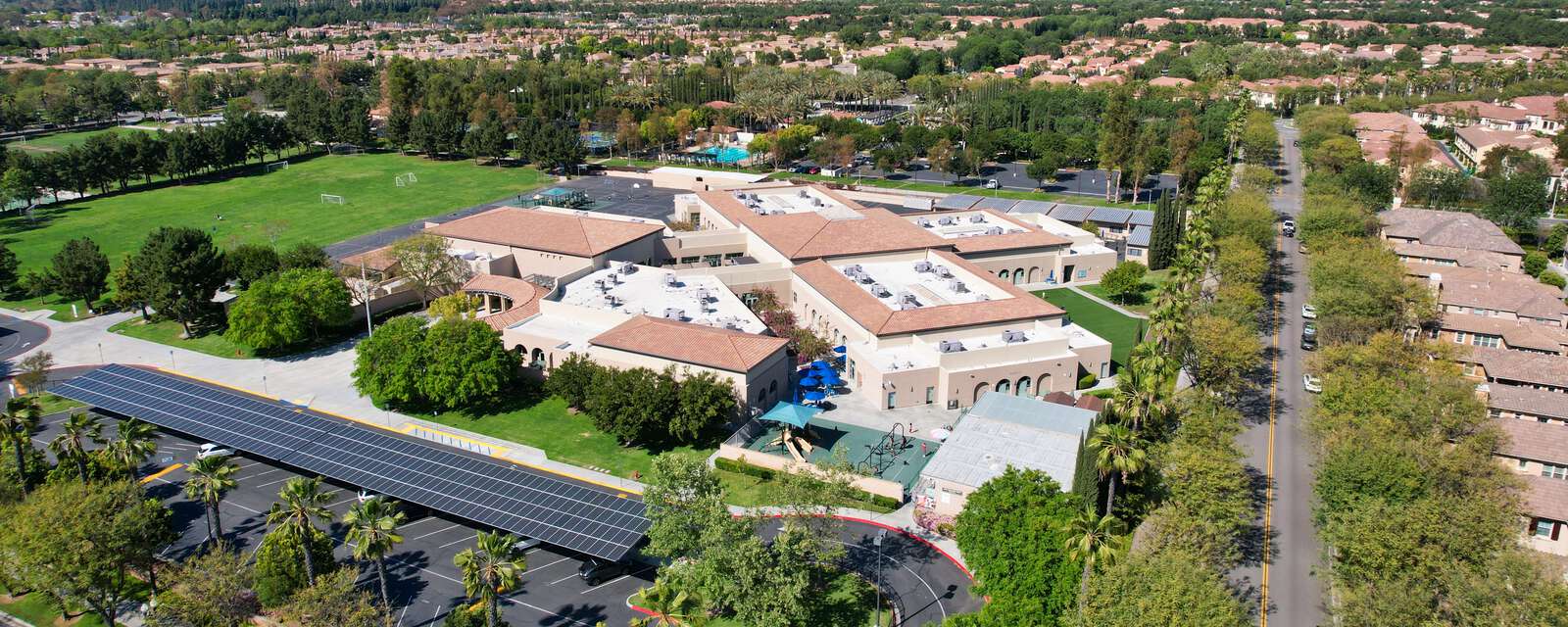 Woodbury Elementary School in Irvine California Hero Image