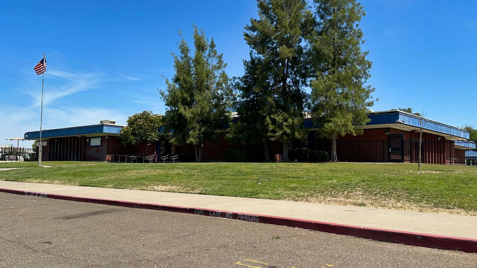 Woodridge Elementary School in Sacramento California Hero Image