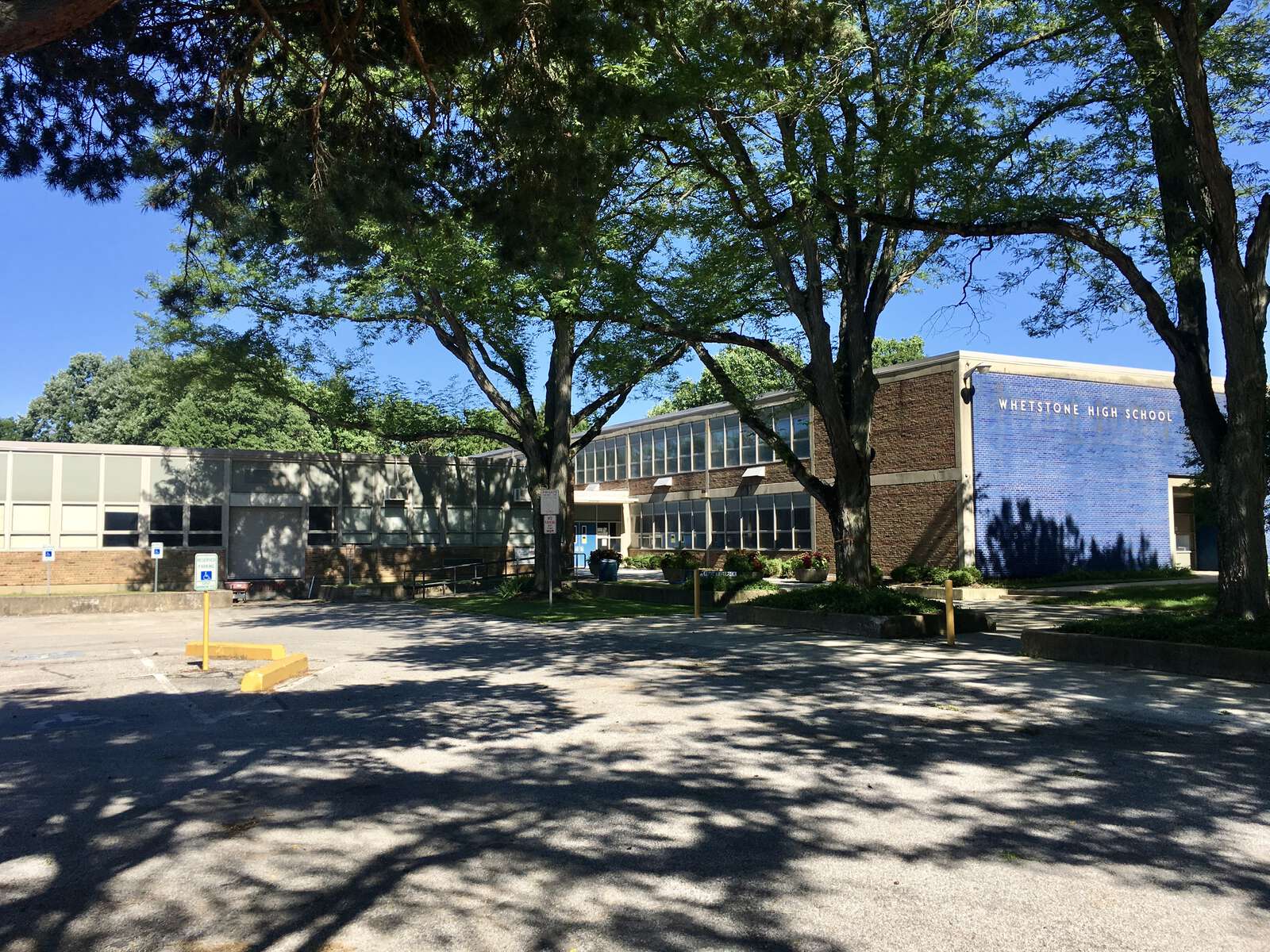 Whetstone High School in Columbus Ohio Hero Image