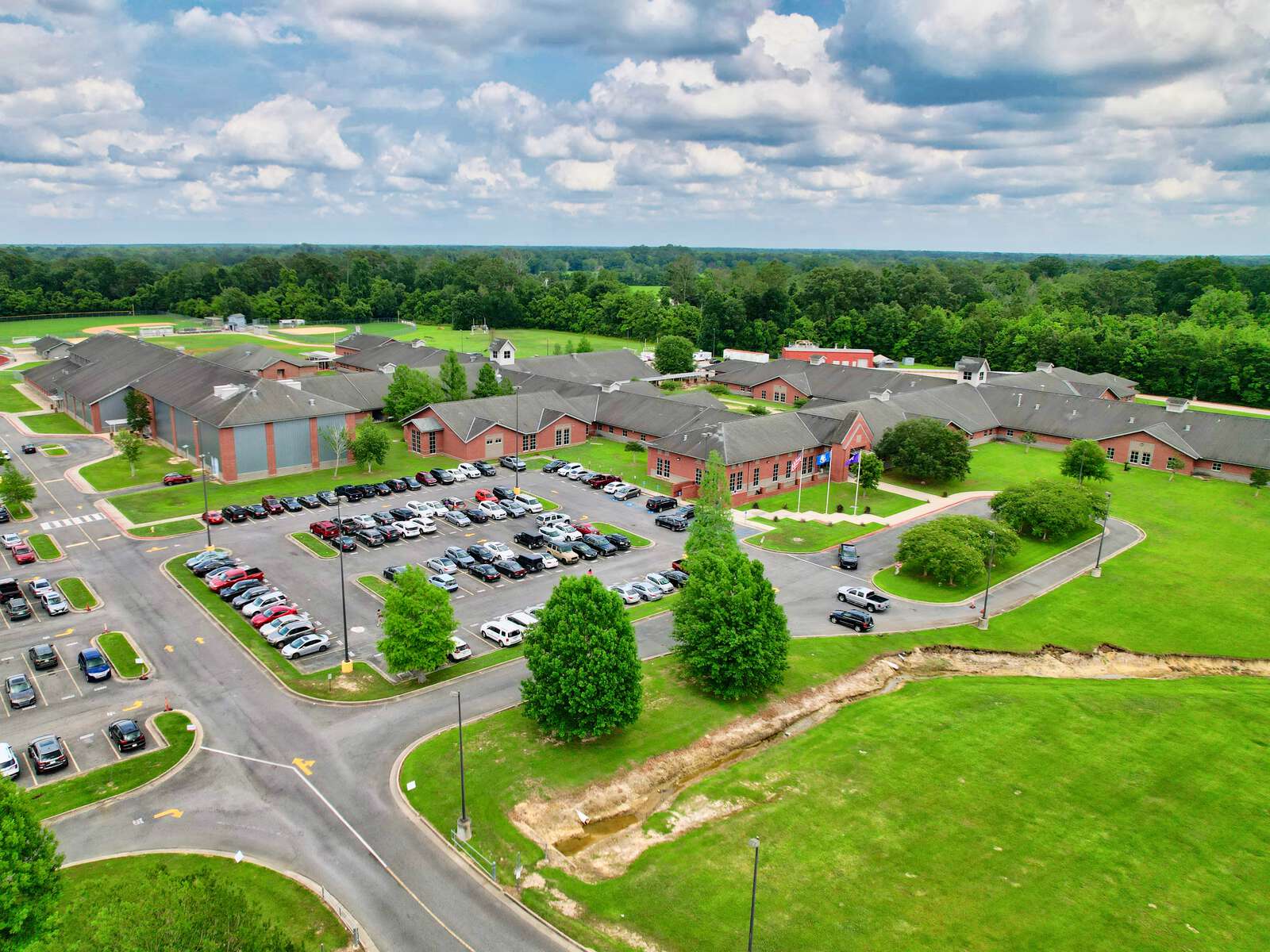 Woodlawn High School in Baton Rouge Louisiana Hero Image