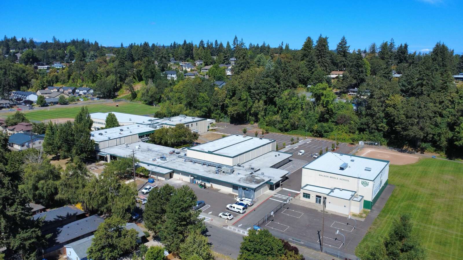 Walker Middle School in Salem Oregon Hero Image