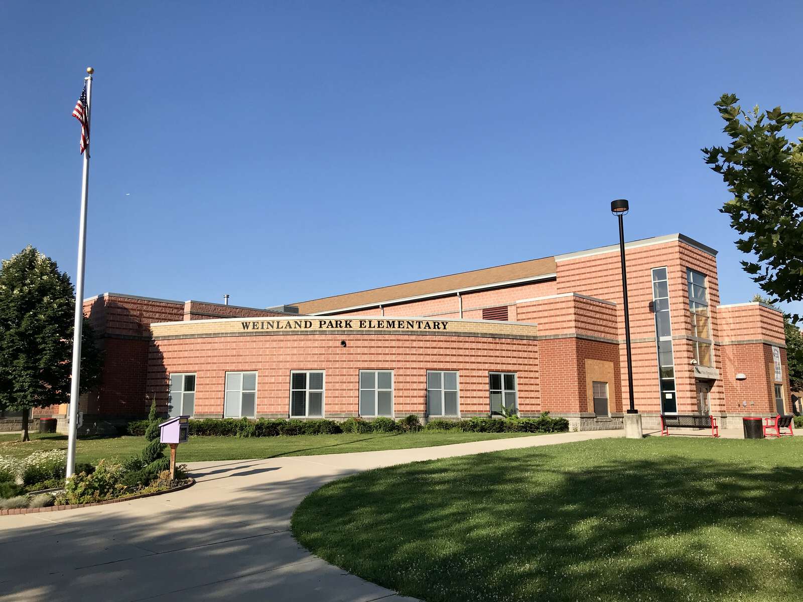 Weinland Park Elementary School in Columbus Ohio Hero Image