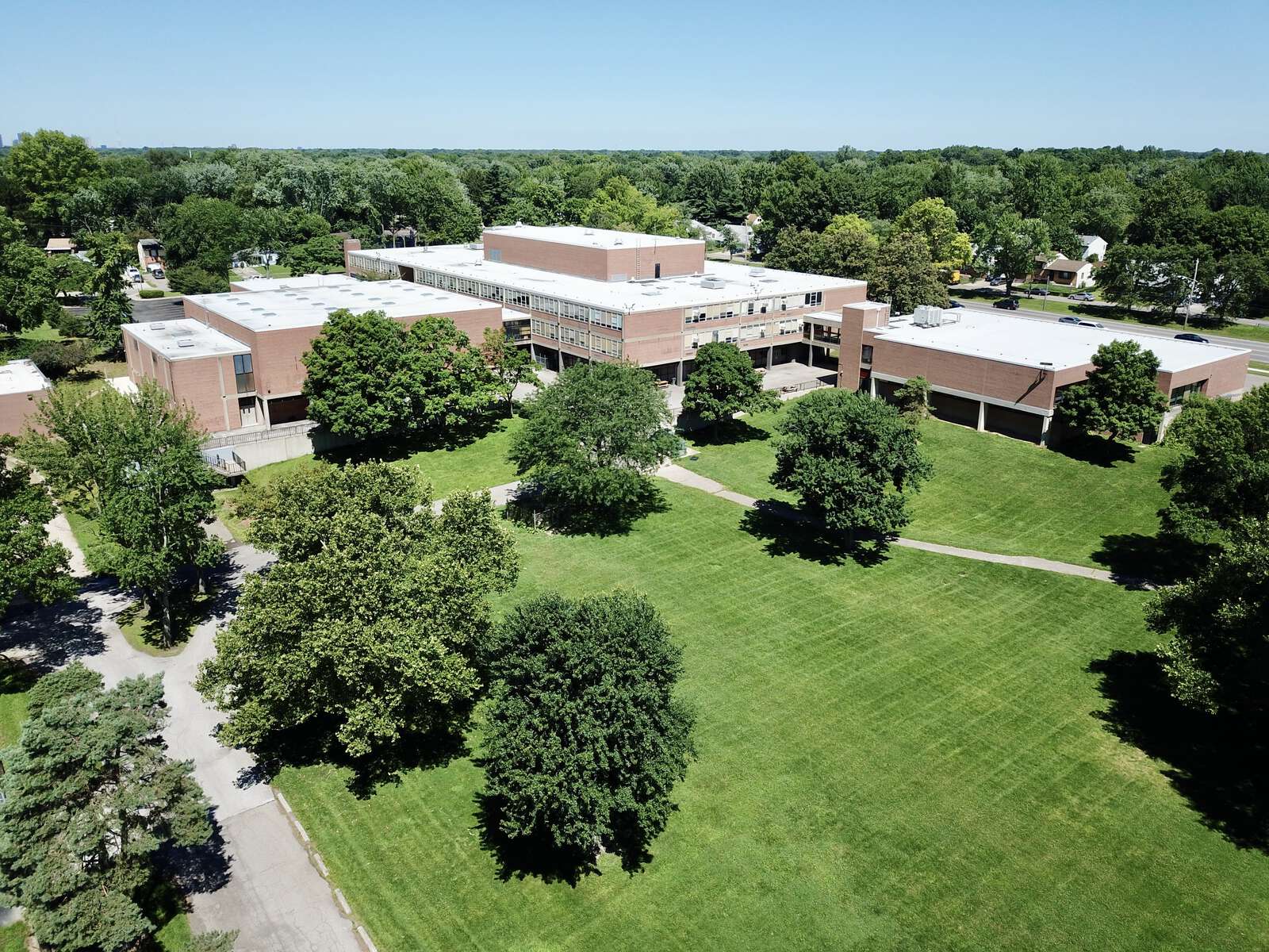 Walnut Ridge High School in Columbus Ohio Hero Image