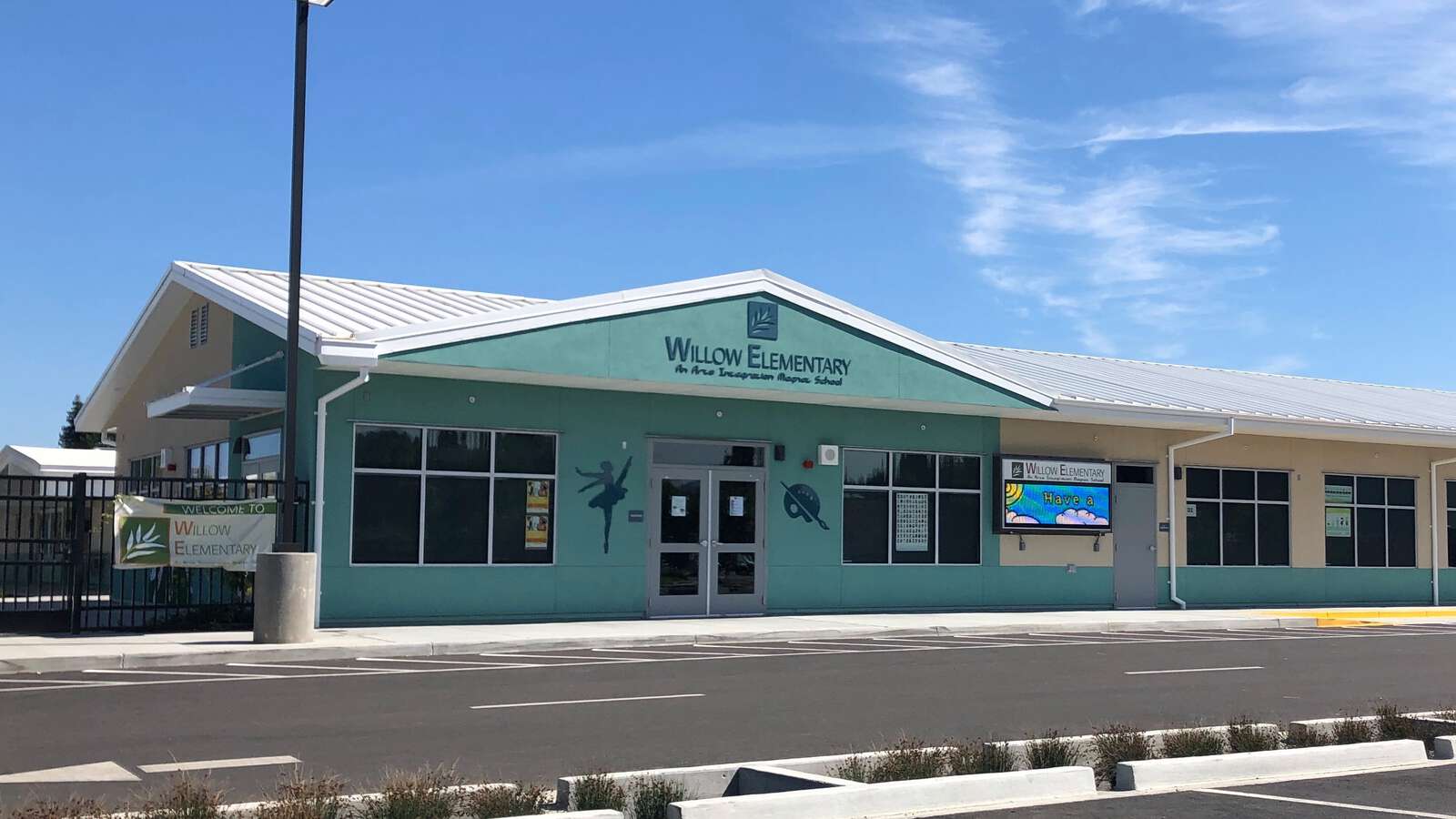 Willow Elementary School (NVUSD) in Napa California Hero Image