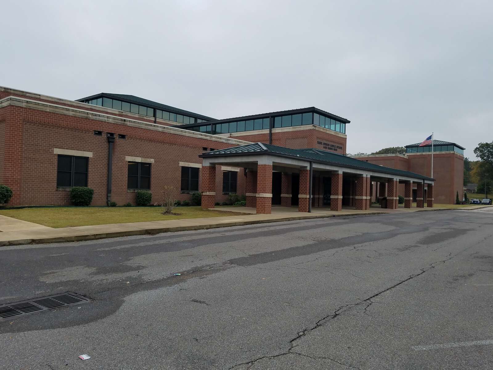 White Station Middle School in Memphis Tennessee Hero Image