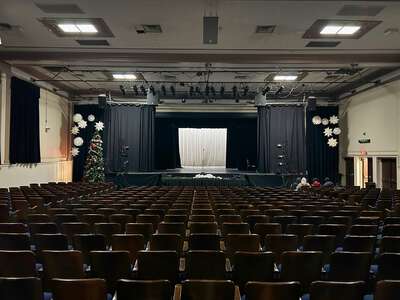 Arlington Heights High School in Fort Worth Texas - Theater Slideshow Image 0