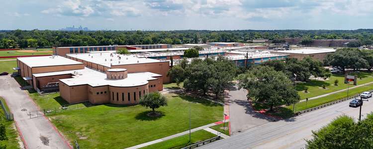 Aldine Independent School District in Houston Texas - MacArthur High School Slideshow Image 4