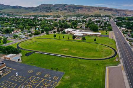 Alameda Middle School in Pocatello Idaho - Track & Field Slideshow Image 2