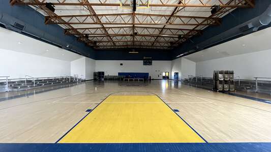 Acacia Middle School in Hemet California - Gym Slideshow Image 0