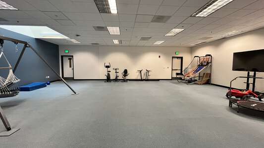 BASE (Beaverton Academy of Science & Engineering) in Beaverton Oregon - Multi Purpose Room Slideshow Image 2