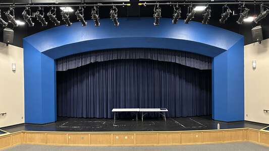 Bear Creek High School in Stockton California - Theater Slideshow Image 2