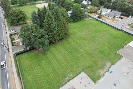 Bryan Elementary School in Coeur d' Alene Idaho - Practice Field Slideshow Image 3