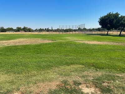 Balderas Elementary School in Fresno California - Field - Practice Slideshow Image 1