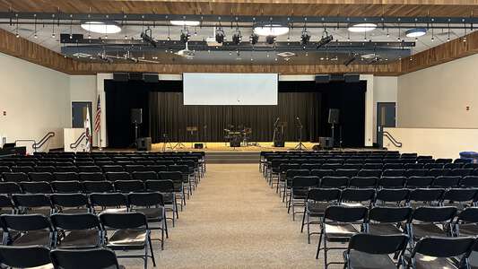 Beacon Park School (K-8) in Irvine California - Multi Purpose Room Slideshow Image 0