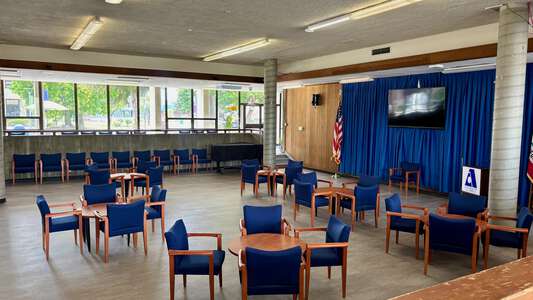 College of Alameda in Alameda California - F Building Student Lounge Slideshow Image 2