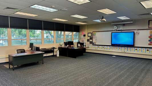 eCademy Charter at Crane School in Turlock California - Classroom Slideshow Image 0
