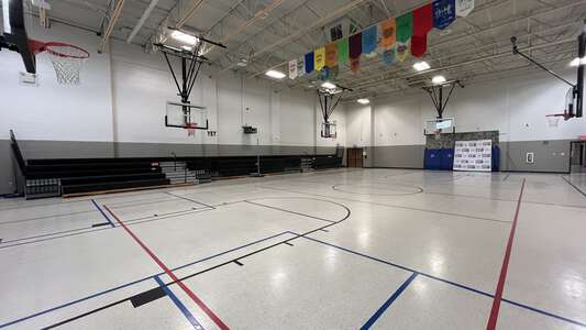 Cottonwood Creek Elementary School in Coppell Texas - Gym Slideshow Image 0