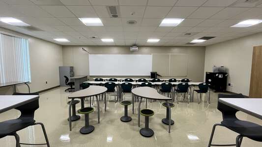 Cypress Creek High School in Wesley Chapel Florida - Classroom Slideshow Image 3
