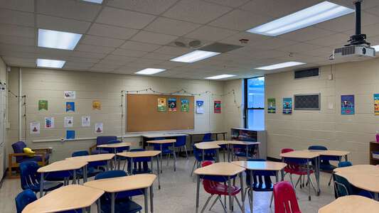 Cainhoy Elementary School in Huger South Carolina - Classroom Slideshow Image 0