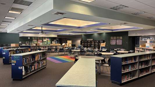 Cawston Elementary School in Hemet California - Library Slideshow Image 2