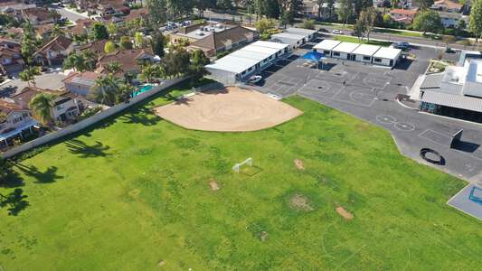 Culverdale Elementary School in Irvine California - Practice Field 2 Slideshow Image 2