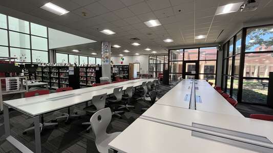 Coppell High School in Coppell Texas - Library Slideshow Image 2